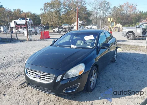 2013 Volvo S60 T5 from USA, damaged, VIN YV1612FS3D2203982